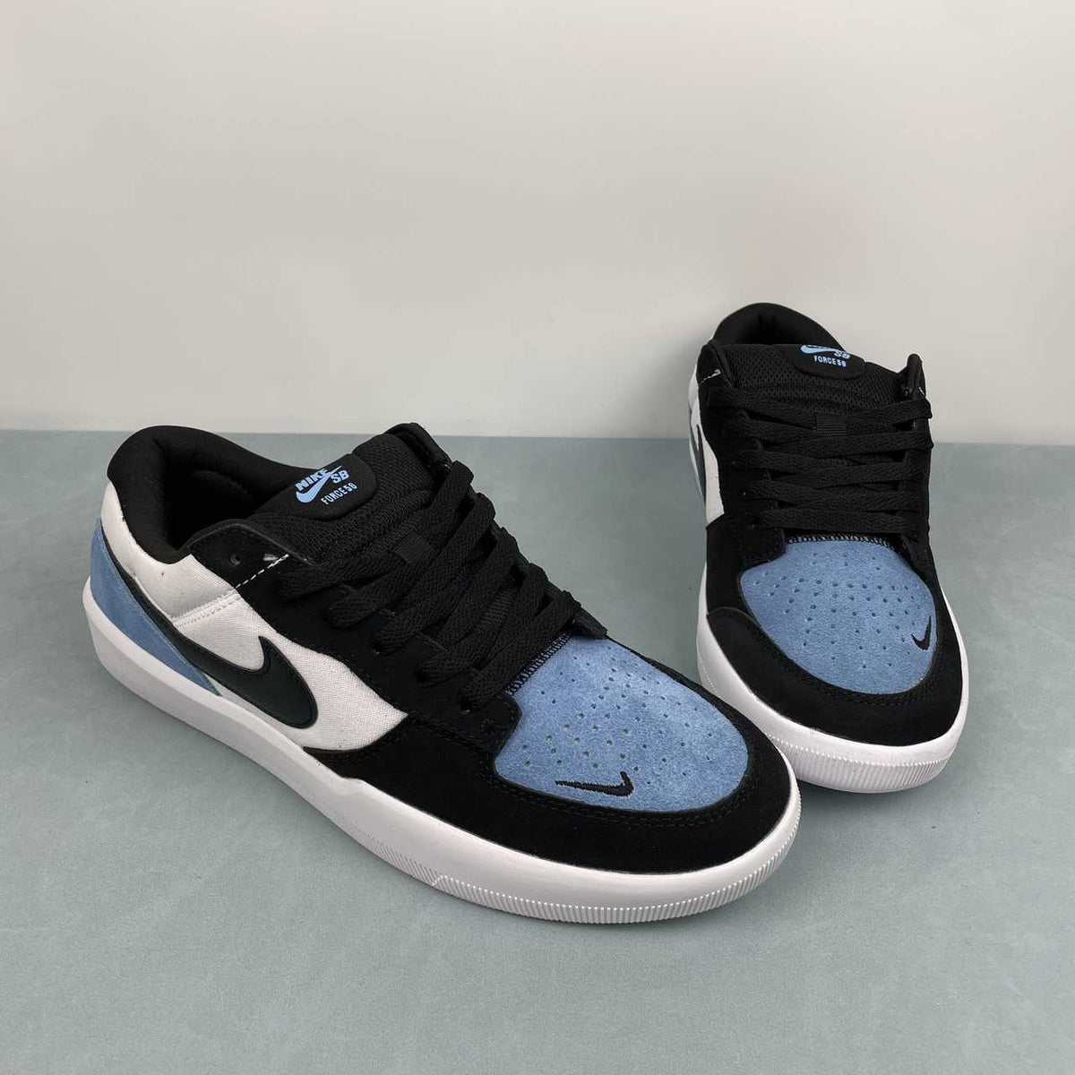 Nike SB Force Shoes – Blue, Black & White